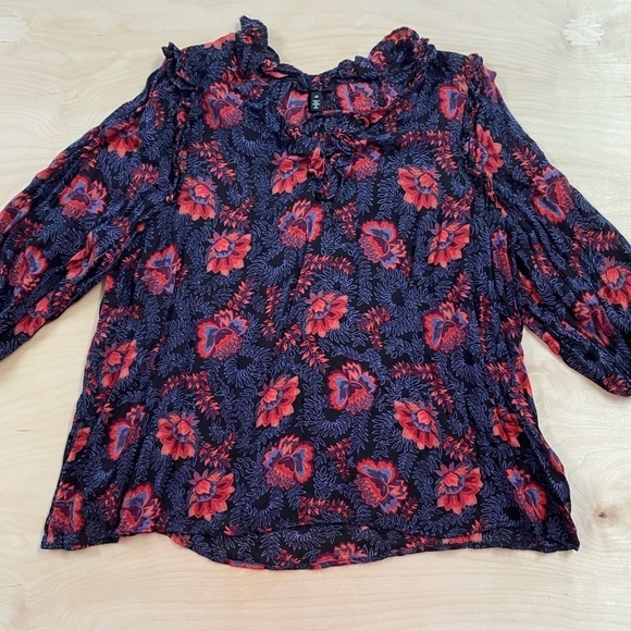 Jessica Simpson Tops - Jessica Simpson Blouse size 2X (CX)